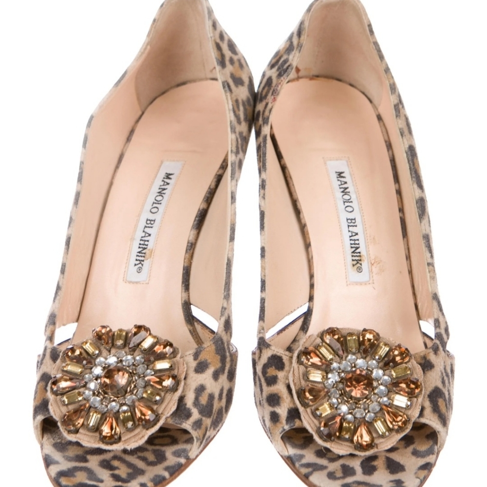 Manolo Blahnik Leopard Farinelli Peeptoes